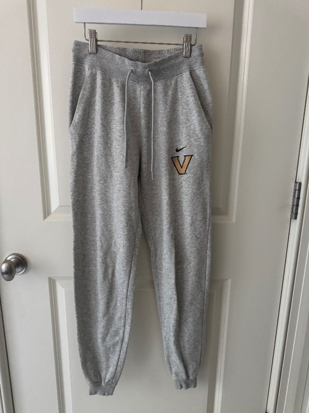 Nike Women's Vanderbilt University Jogger Pants Size XS Gray